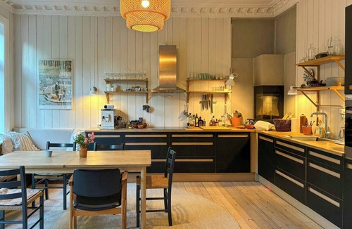 St. Hanshaugen Apartment | Apartment with two balconies by St. Hanshaugen