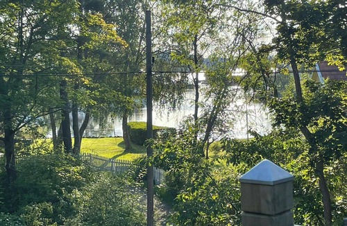 Vaxholm House | Archipelago cottage with private pier near Vaxholm