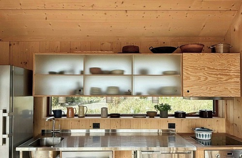 Farsund House | Architect-designed cabin with sea view in Loshavn