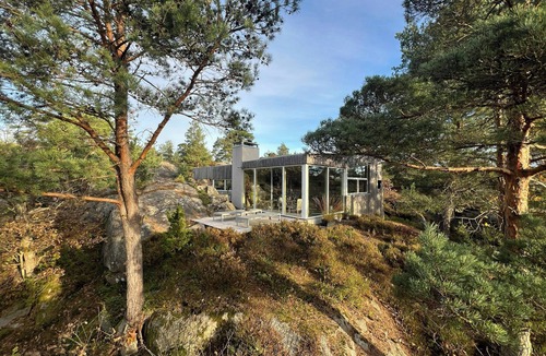 Risor House | Architect-designed cabin with fjordviews