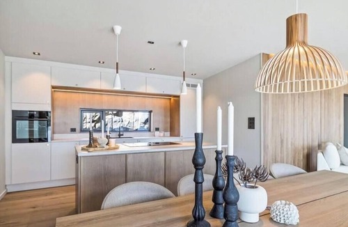 Mandal House | Architect-designed cottage with dock in Dalskilen