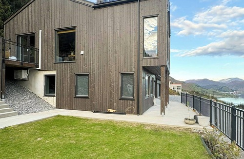 Sande House | Architect-designed home in the heart of Sunnmøre