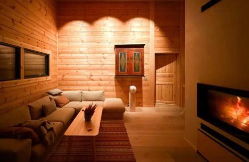 Lunner House | Architect-Designed Log Cabin By Myllavannet
