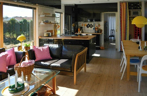 Solvesborg House | Architect-designed house with deck on peninsula