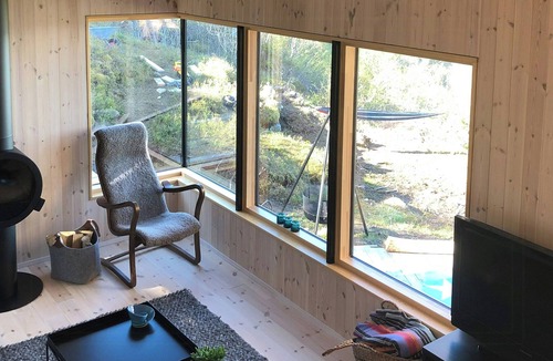 Stokkoya House | Architect drawn cabin between sea and mountain
