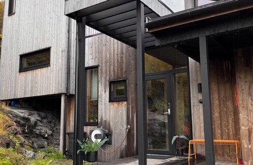 Stokkoya House | Architect drawn cabin between sea and mountain