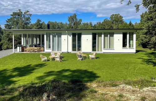 Nykoping Municipality House | Architect house by Per Öberg with sea view