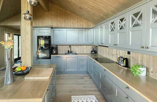 Gran House | Architect mountain cabin at Lygna with views