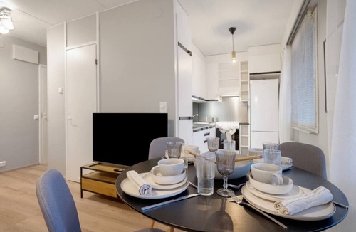 Rovaniemi Apartment | Arctic City Studio, private sauna By Lapland Host