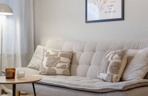 Rovaniemi Apartment | Arctic City Studio, private sauna By Lapland Host