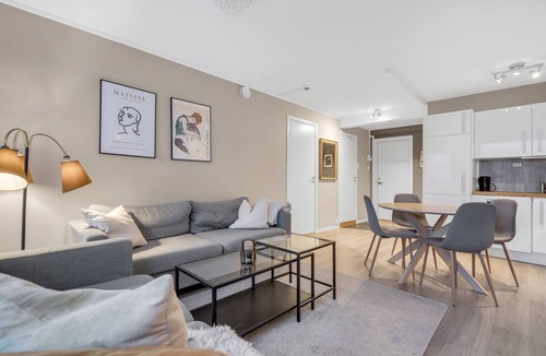 Tromso Apartment | Arctic View Apartment – Northern Lights & City Panorama