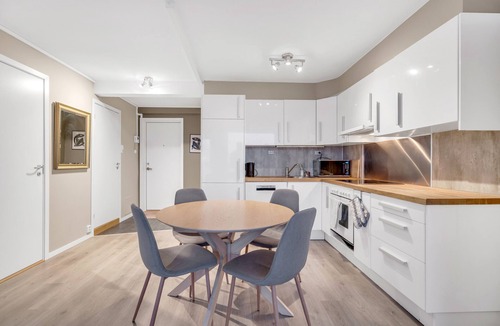 Tromso Apartment | Arctic View Apartment – Northern Lights & City Panorama