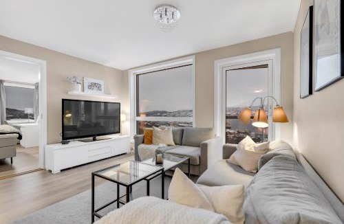 Tromso Apartment | Arctic View Apartment-Northern Lights & City view