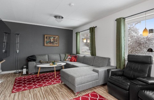 Tromsdalen House | Arctic View House – Tromsdalen Near Fjellheisen
