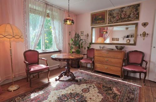 Tosteberga Apartment | Artist eremitage Leonora - Historic schoolhouse apartment