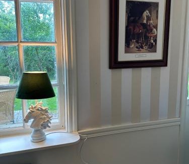 Aspabruk Bed & Breakfast | Aspa Herrgård - Handelshuset