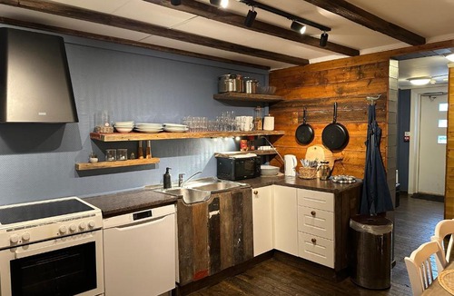 Kabelvag Resort | Astra Whale - Waterfront Boutique Hostel in Lofoten
