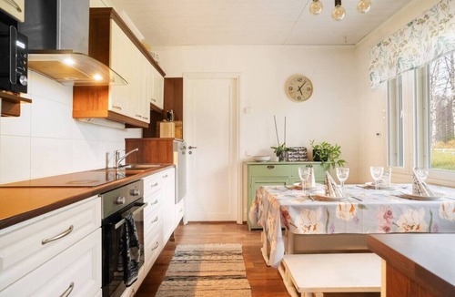 Rovaniemi House | Aurora Forest Villa, Private Sauna By Lapland Host