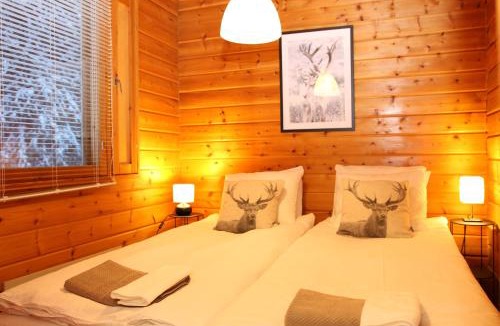 Sonka Villa | Aurora Lapland Villa Private Arctic Reset at 66'33 - Ideal for Aurora Spotting