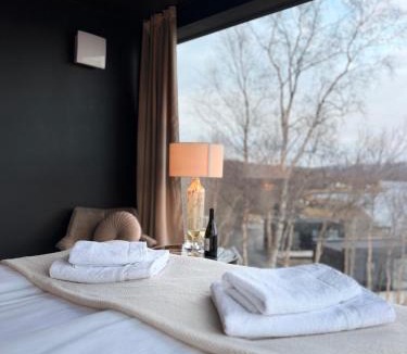 South Varanger Resort | Aurora Sea Lodges