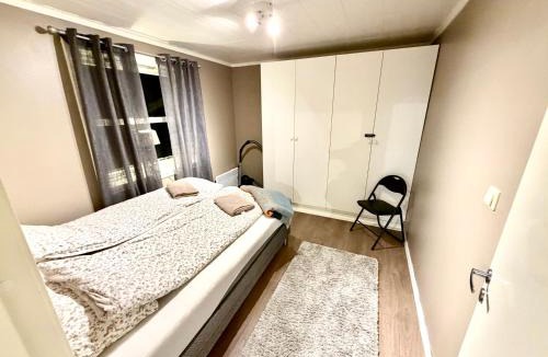 Tromsdalen Apartment | Aurora Stay - Cathedral and Cablecar view