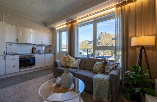 Svolvaer Apartment | Aurora View Apartment Svolvær