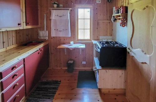 Hundorp House | Authentic cabin on a scenic plot