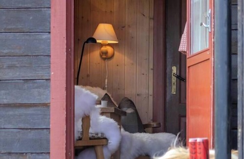 Ustaoset Cabin | Authentic norwegian cabin by Hallingskarvet