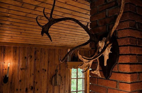 Vinje Ski Chalet | Authentic Off-Grid Mountain Cabin in Telemark