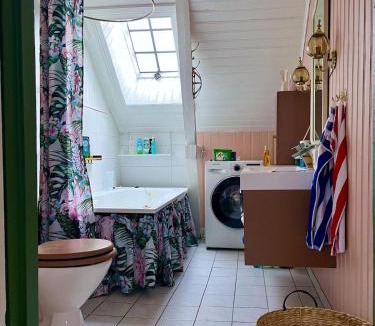 Alesund Apartment | Authentic top floor pearl in the city Center