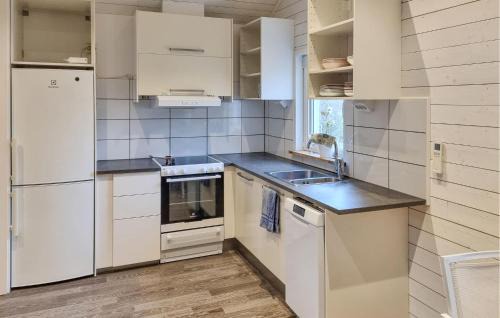 Mullsjo Apartment | Awesome Apartment In Mullsjö With Wifi