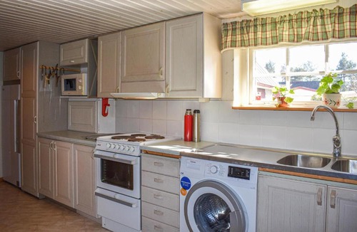 Nybrostrand Apartment | Awesome Apartment In Nybrostrand