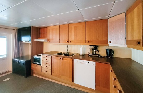 Vindafjord Apartment | Awesome apartment in Sandeid with WiFi