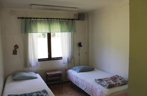 Tvetaryd House | Awesome home in Backaryd with kitchen