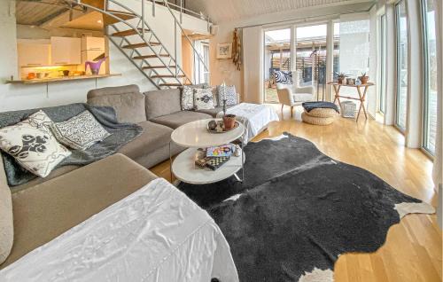 Storlinge House | Awesome Home In Borgholm With Sauna