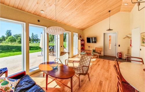 Eksjo House | Awesome Home In Ecksjö With Wifi