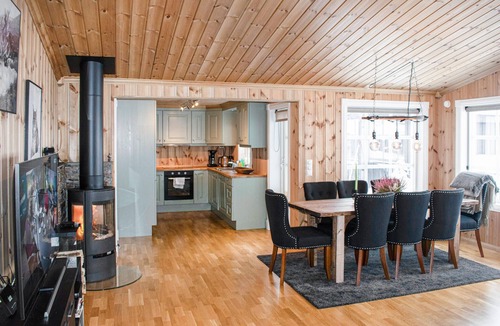 Engerdal House | Awesome home in Engerdal with WiFi