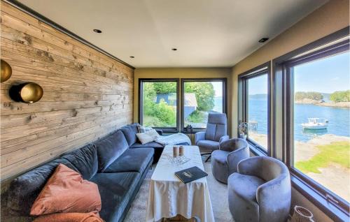 Fitjar House | Awesome Home In Fitjar With House Sea View