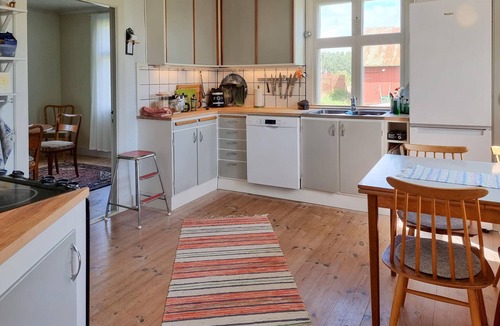 Vanersborg Municipality House | Awesome home in Frändefors