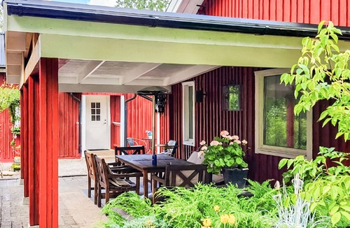 Boras Municipality House | Awesome home in Fristad with WiFi