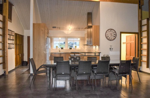 Listarum House | Awesome home in Gärsnäs with sauna