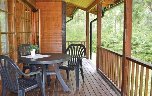 Vathult House | Awesome Home In Gislaved With Lake View