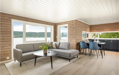 Gjemnes Municipality House | Awesome Home In Gjemnes With Wifi