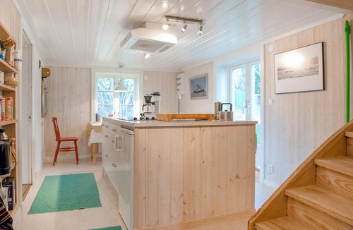Grisslehamn House | Awesome home in Grisslehamn with sauna