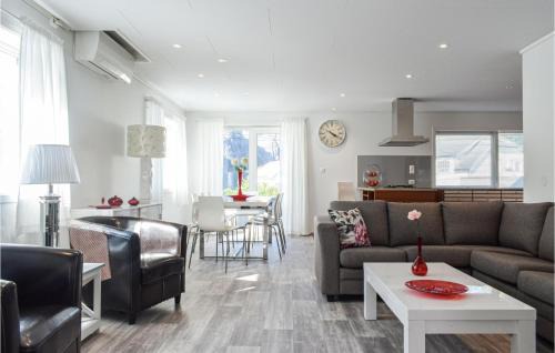 Sokndal House | Awesome Home In Hauge I Dalane With Wifi