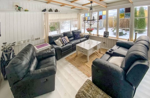 Haverud House | Awesome home in Håverud with kitchen