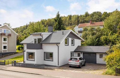 Huskvarna House | Awesome home in Huskvarna with WiFi