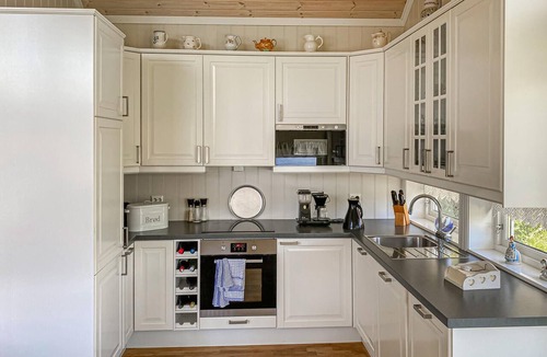 Suldal House | Awesome home in Jelsa with WiFi
