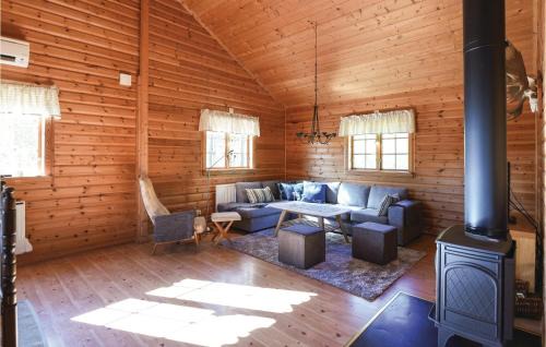 Rullan House | Awesome Home In Långserud With Sauna