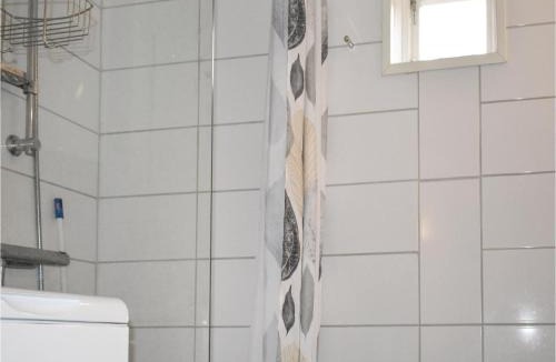 Hagaby House | Awesome Home In Löttorp With Kitchen